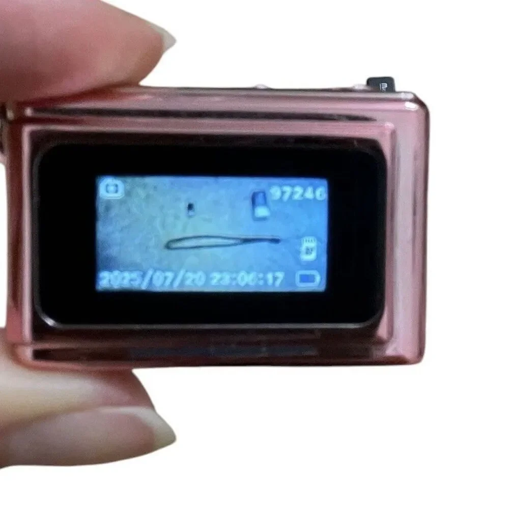 Mini Keychain Digital Camera, Y2K Pocket-Size Mini Camera, 2MP 1080P Rose Gold - Picture 4 of 6
